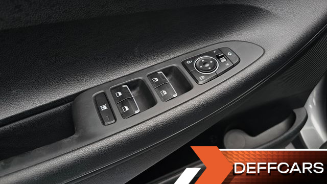Hyundai GRANDEUR 3.0 LPi Modern (Rental Car) купить на сайте DeffCars