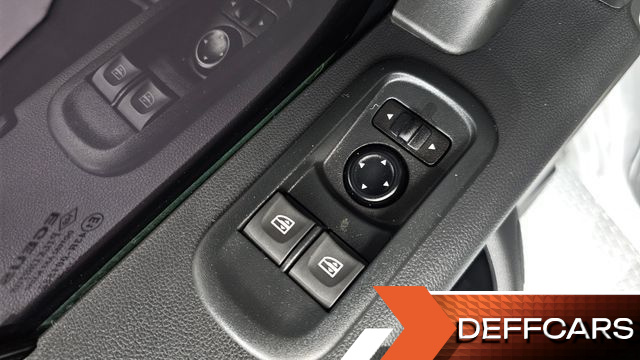 Renault-KoreaSamsung MASTER 2.3 15-Seater купить на сайте DeffCars