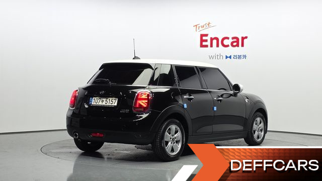 Mini COOPER 5Door Standard 3rd купить на сайте DeffCars