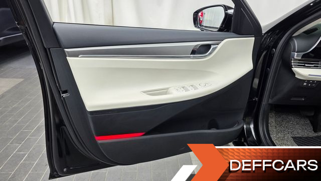Hyundai GRANDEUR 2.5 Le Blanc купить на сайте DeffCars