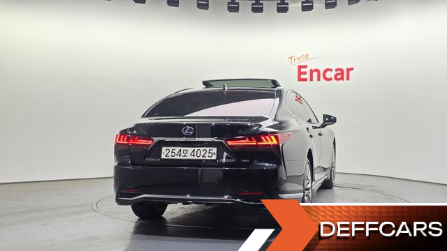 Lexus LS 3.5 Platinum AWD купить на сайте DeffCars