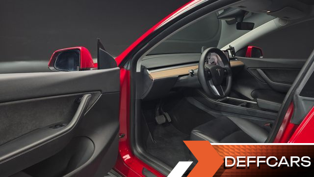 Tesla MODEL Y Standard Range RWD купить на сайте DeffCars