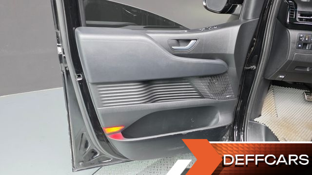 Hyundai STARIA 4WD Lounge 7-Seater Inspiration купить на сайте DeffCars