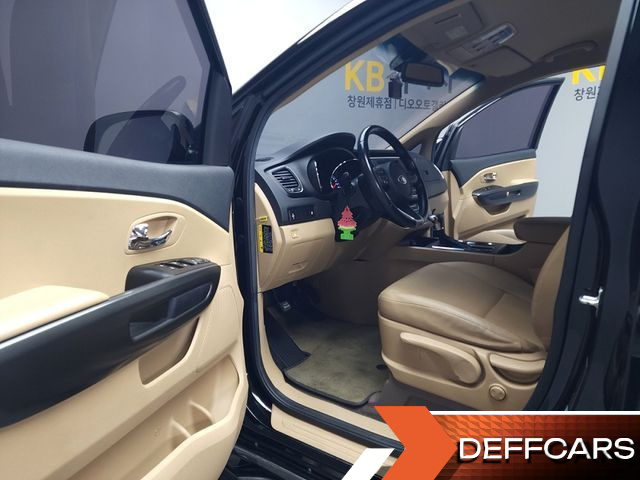 Kia CARNIVAL 9-Seater Luxury купить на сайте DeffCars