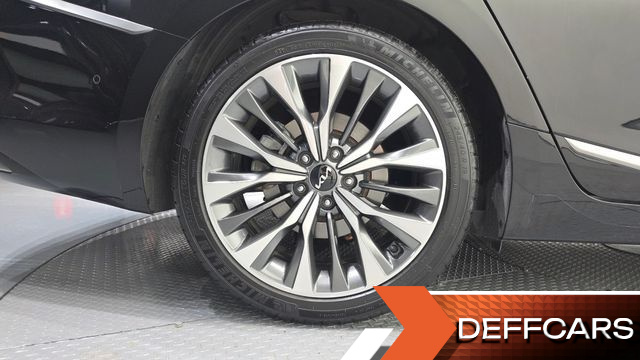 Kia K8 2.5 Gasoline 2WD Signature купить на сайте DeffCars