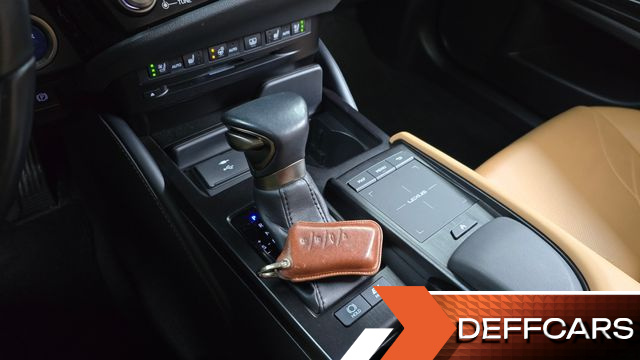 Lexus ES Luxury Plus купить на сайте DeffCars