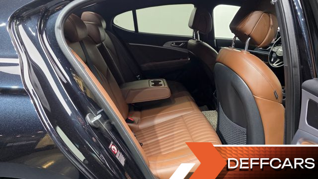 Genesis G70 2.0T Elite купить на сайте DeffCars
