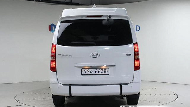 Hyundai STAREX Wheel Chair lift купить на сайте DeffCars