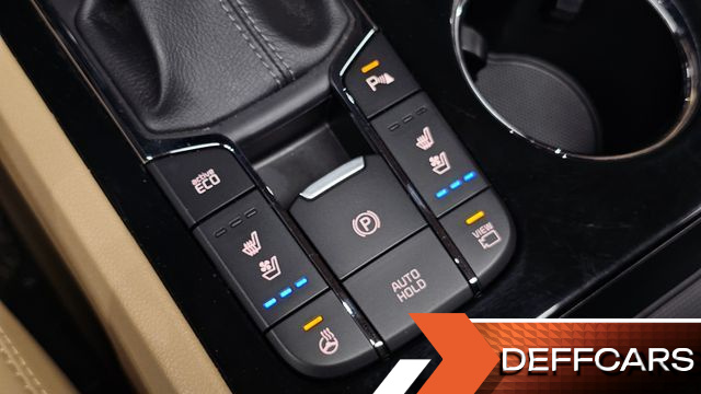 Kia CARNIVAL 9-Seater Noblesse Special купить на сайте DeffCars