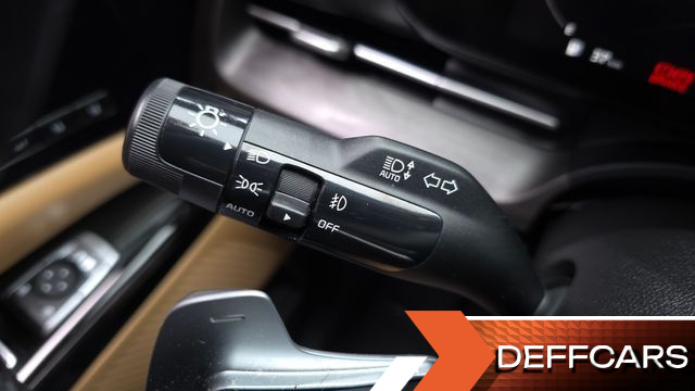 Kia CARNIVAL 9-Seater Signature купить на сайте DeffCars