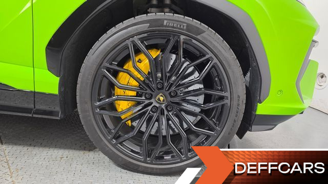 Lamborghini URUS 4.0 V8 SE купить на сайте DeffCars
