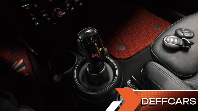Mini COOPER 5Door Classic Third Generation купить на сайте DeffCars