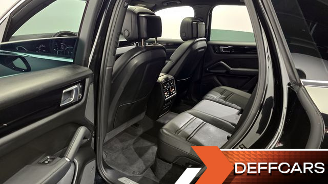 Porsche CAYENNE 3.0 купить на сайте DeffCars