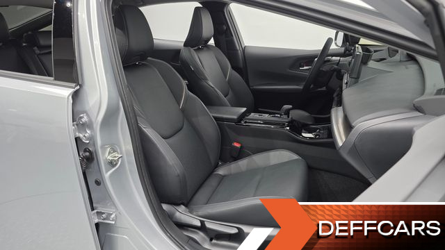 Toyota PRIUS 2.0 XLE AWD купить на сайте DeffCars