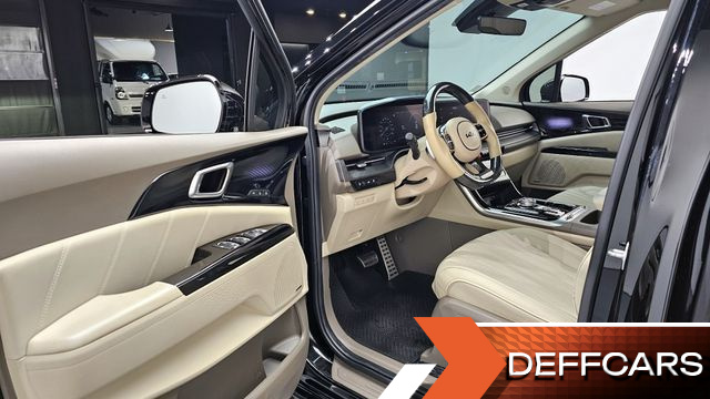 Kia CARNIVAL Gasoline 9-Seater Signature купить на сайте DeffCars