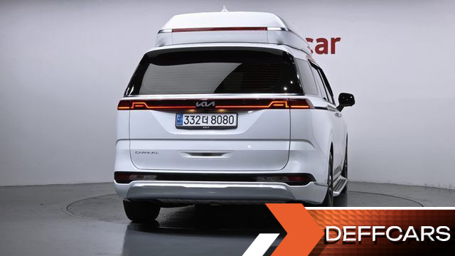 Kia CARNIVAL 9-Seater Hi-Limousine Signature купить на сайте DeffCars