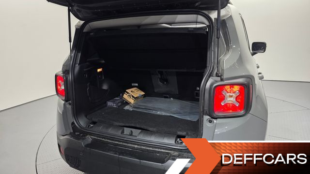 Jeep RENEGADE 1.3 Limited купить на сайте DeffCars