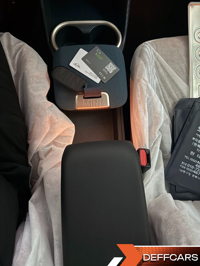 Mini COUNTRYMAN ALL4 Favoured купить на сайте DeffCars