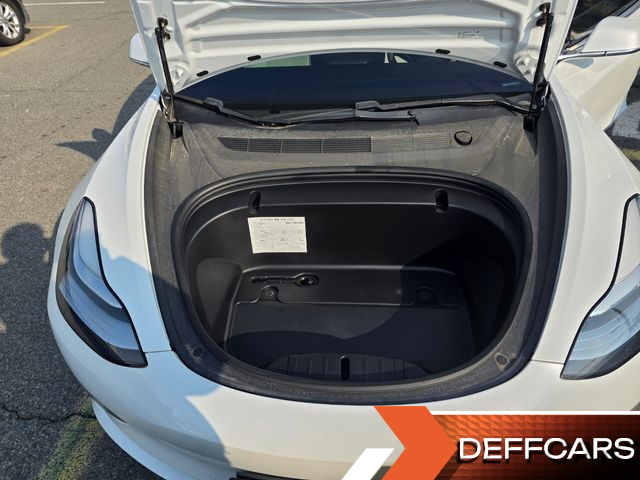 Tesla MODEL 3 Long Range AWD купить на сайте DeffCars