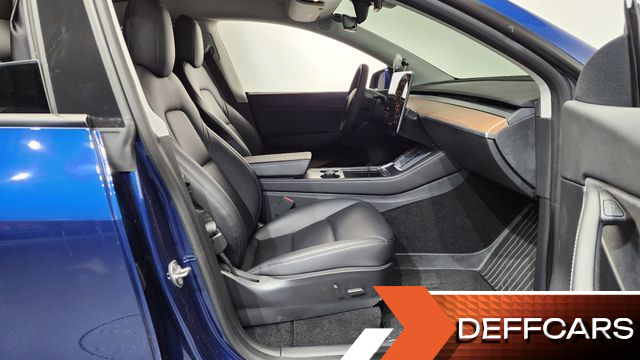 Tesla MODEL Y Long Range AWD купить на сайте DeffCars