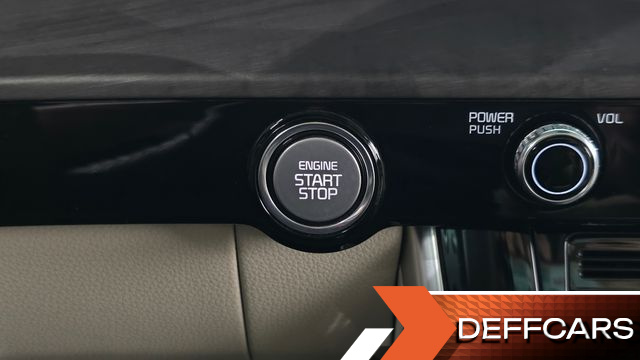 Kia CARNIVAL 9-Seater Signature купить на сайте DeffCars