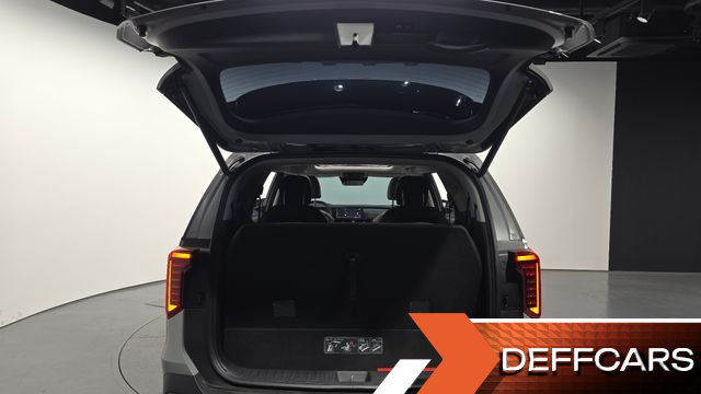 Kia CARNIVAL 9-Seater Gravity купить на сайте DeffCars