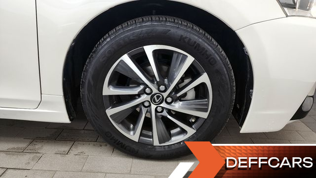 Lexus CT200H 1.8 Supreme ZWA10 купить на сайте DeffCars