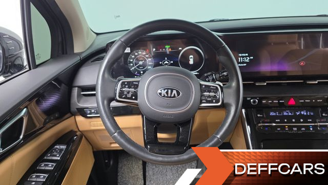 Kia CARNIVAL Gasoline 7-Seater Signature купить на сайте DeffCars