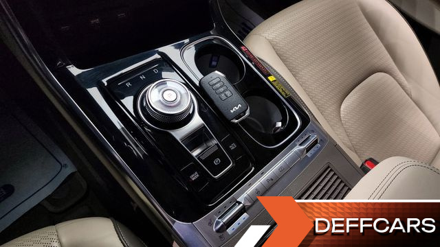 Kia CARNIVAL Gasoline 9-Seater Hi-Limousine Signature купить на сайте DeffCars