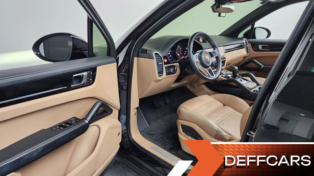 Porsche CAYENNE 3.0 PLATINUM EDITION купить на сайте DeffCars