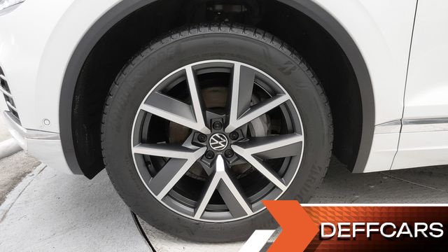 Volkswagen TOUAREG 3.0 TDI Prestige купить на сайте DeffCars