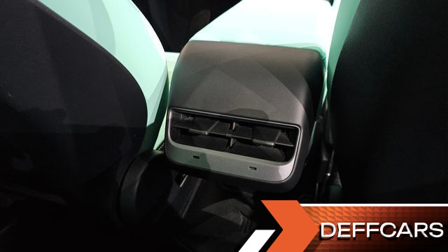 Tesla MODEL Y Long Range AWD купить на сайте DeffCars