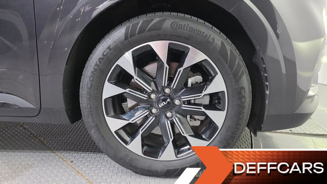 Kia CARNIVAL Gasoline 9-Seater Signature купить на сайте DeffCars