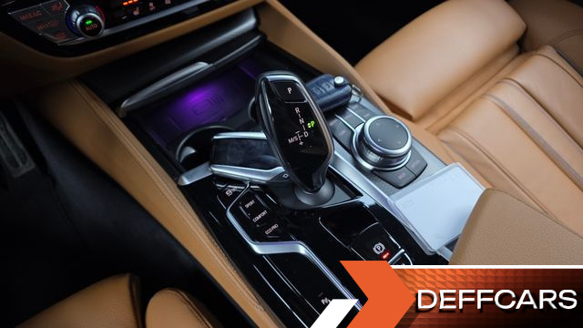 BMW 5-SERIES 520i M Sport купить на сайте DeffCars