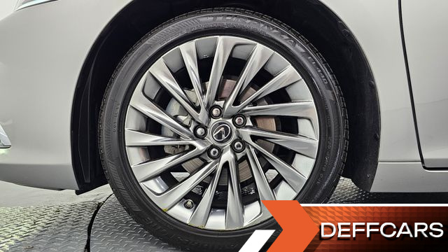 Lexus ES Luxury Plus купить на сайте DeffCars