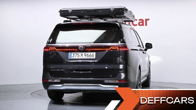 Kia CARNIVAL Gasoline 9-Seater Signature купить на сайте DeffCars