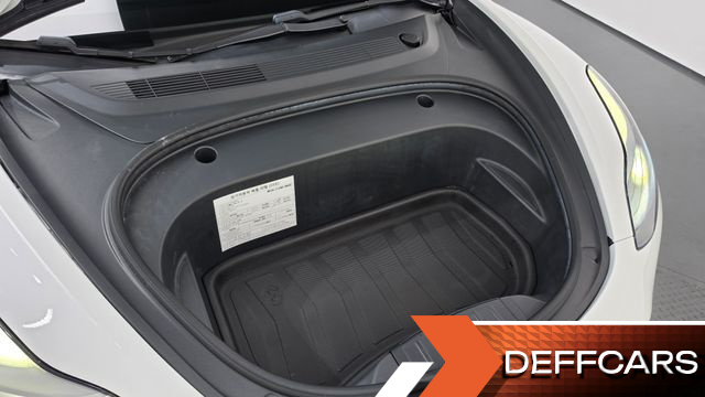 Tesla MODEL 3 Long Range AWD купить на сайте DeffCars