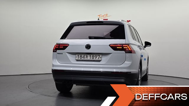 Volkswagen TIGUAN 2.0 TDI Premium купить на сайте DeffCars