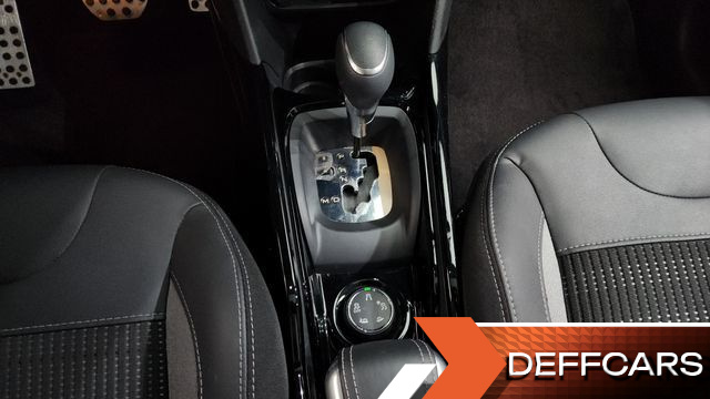 Peugeot 2008 1.5 BlueHDi Allure купить на сайте DeffCars
