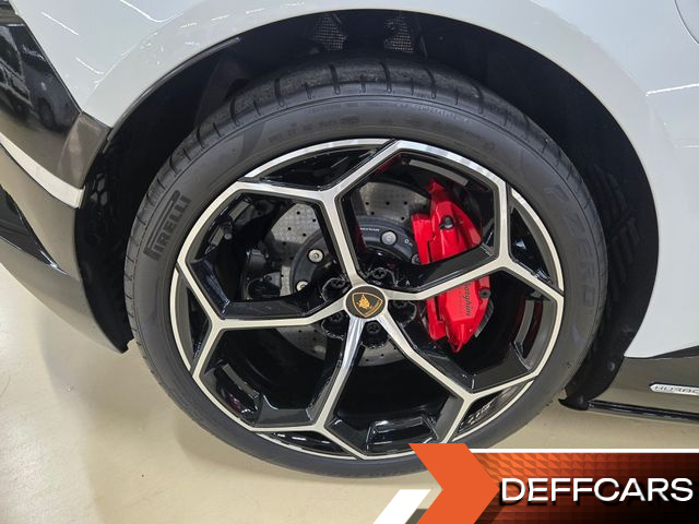 Lamborghini HURACAN LP610-2 EVO Spyder купить на сайте DeffCars