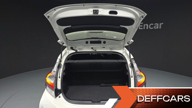 Toyota PRIUS 1.5 купить на сайте DeffCars