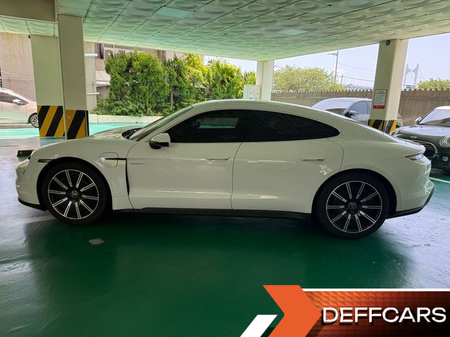 Porsche TAYCAN 4S купить на сайте DeffCars