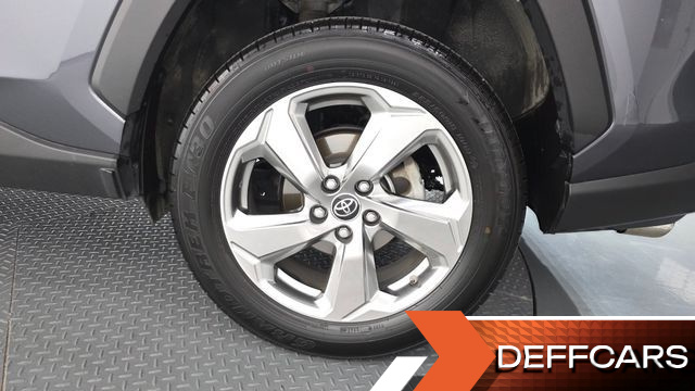 Toyota RAV4 2.5 4WD Hybrid купить на сайте DeffCars