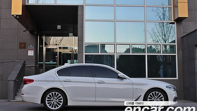 BMW 5-SERIES 520d Luxury Special Edition купить на сайте DeffCars
