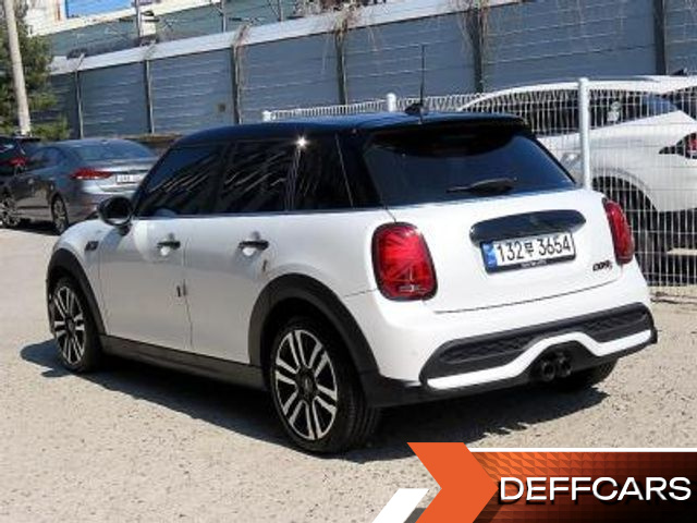 Mini COOPER 5Door Classic Third Generation купить на сайте DeffCars