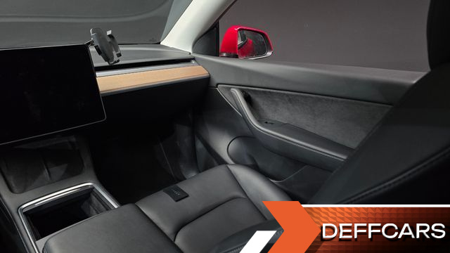 Tesla MODEL Y Standard Range RWD купить на сайте DeffCars