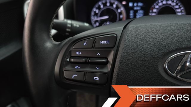 Hyundai VENUE 1.6 Flux купить на сайте DeffCars