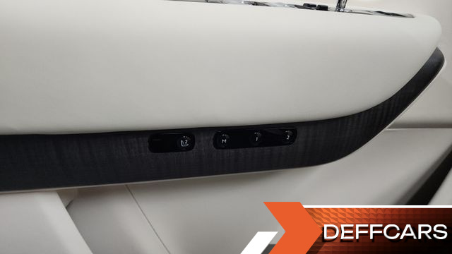 Rolls-Royce CULLINAN 6.7 V12 купить на сайте DeffCars