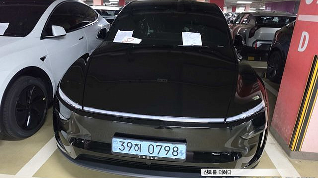 Tesla MODEL Y L Long Range AWD купить на сайте DeffCars