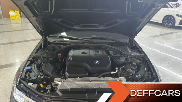 BMW 3-SERIES 320i Luxury купить на сайте DeffCars